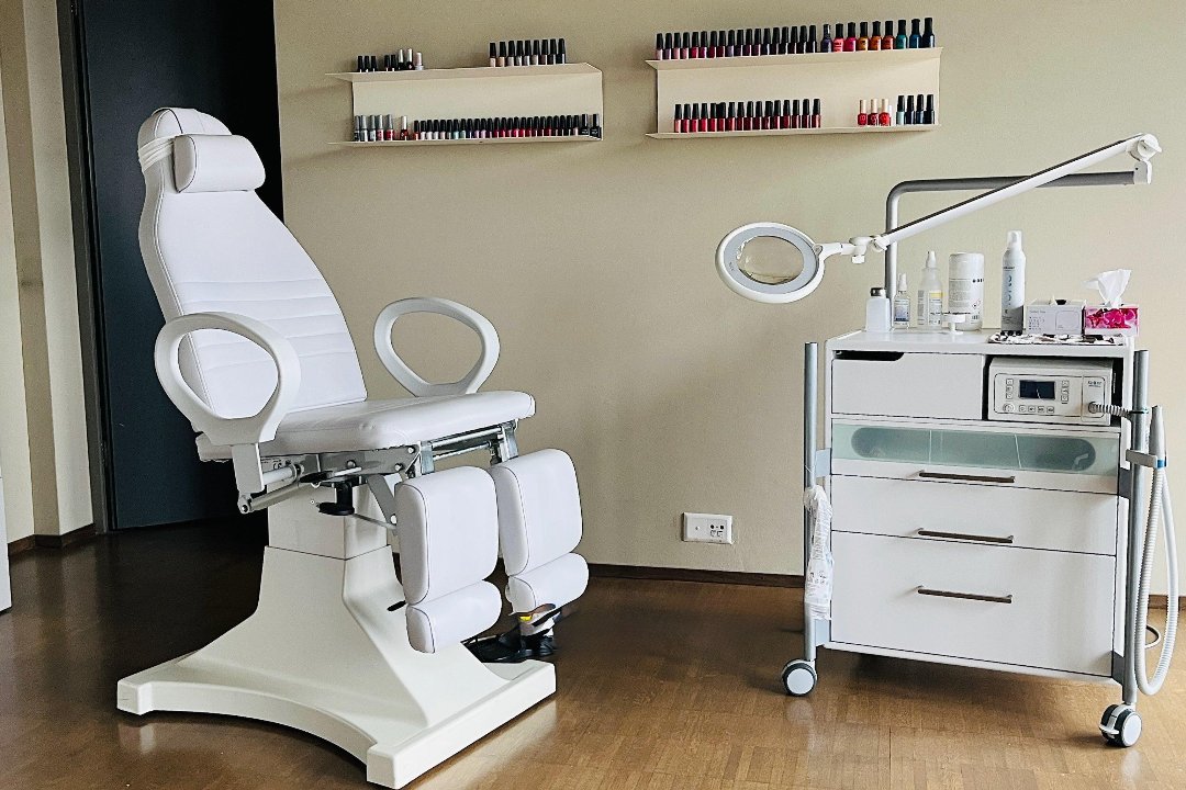 Raffaella Martins Health & Beauty, Badenerstrasse, Zürich