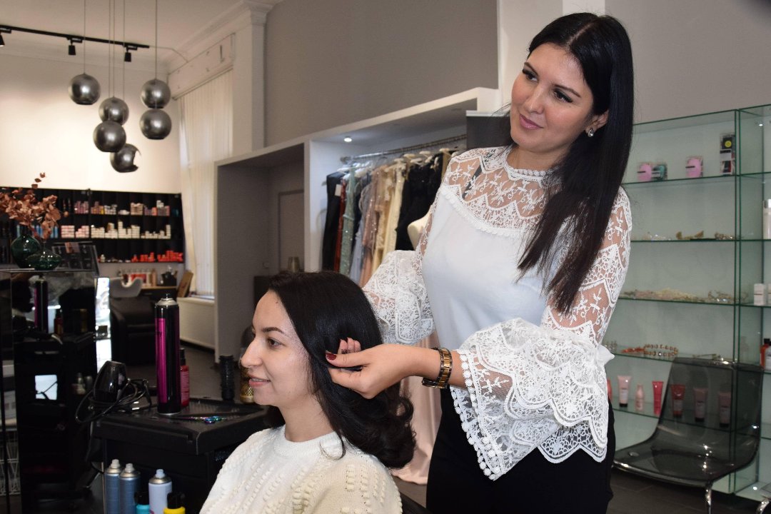 Beauty Zone Berlin by Silvia C. (Friseursalon Beauty by Nura), Charlottenburg, Berlin