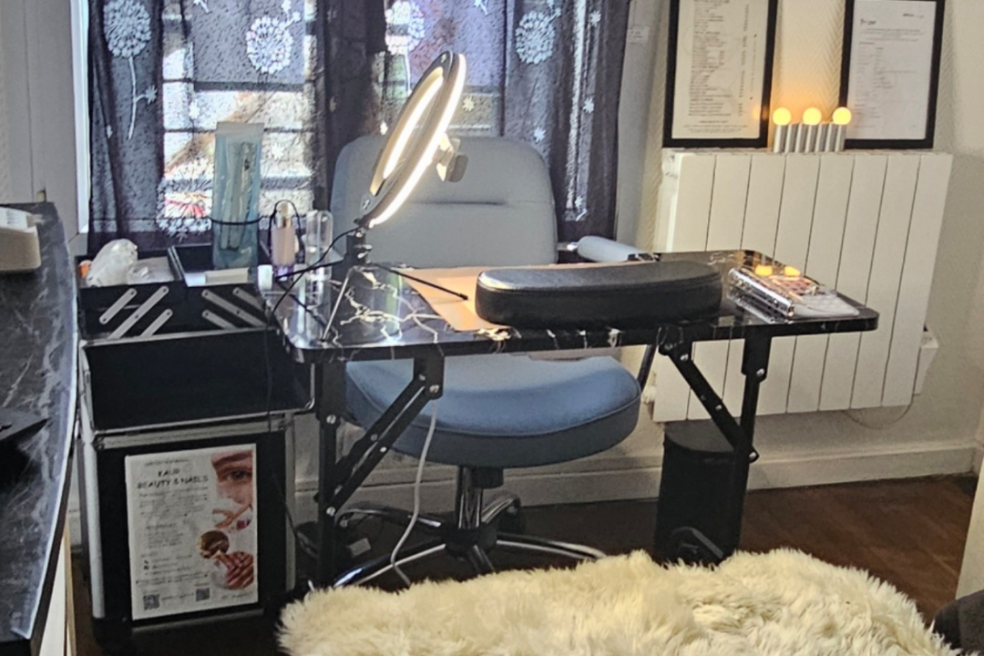 KAUR Beauty & Nails, Montreuil, Seine-Saint-Denis