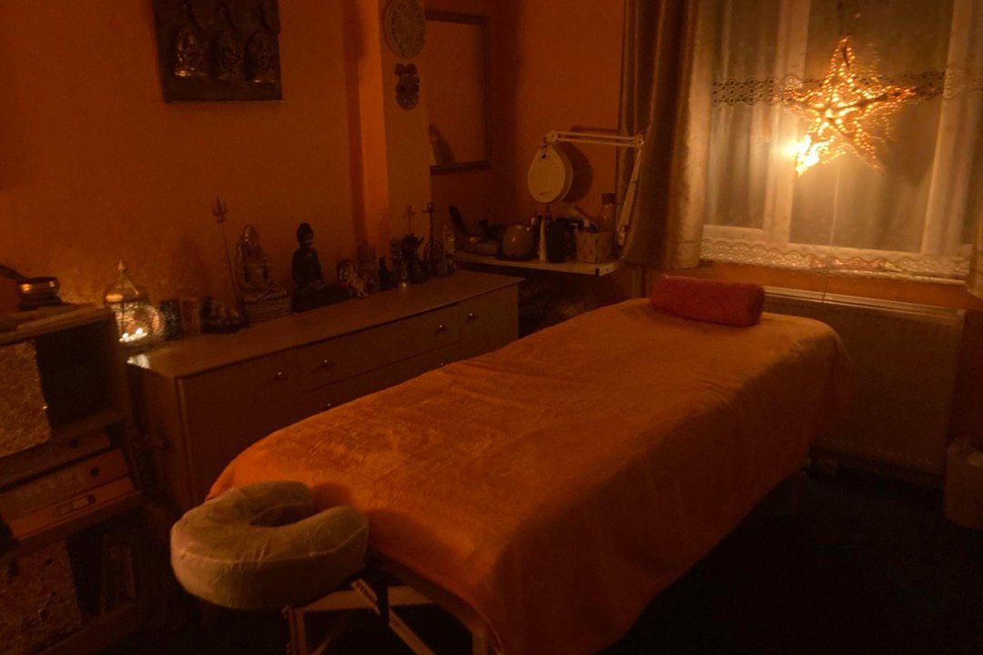 Ewitch Therapy London, Cockfosters, London