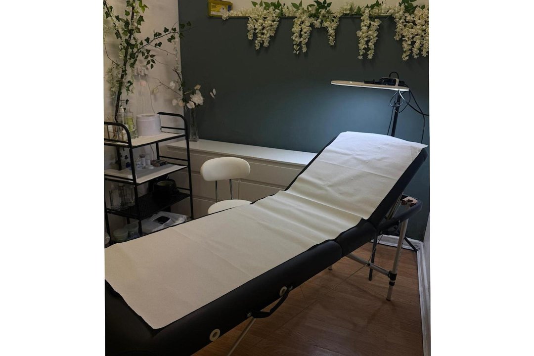 Nailish By Roya - Manchester, Wilmslow, Cheshire