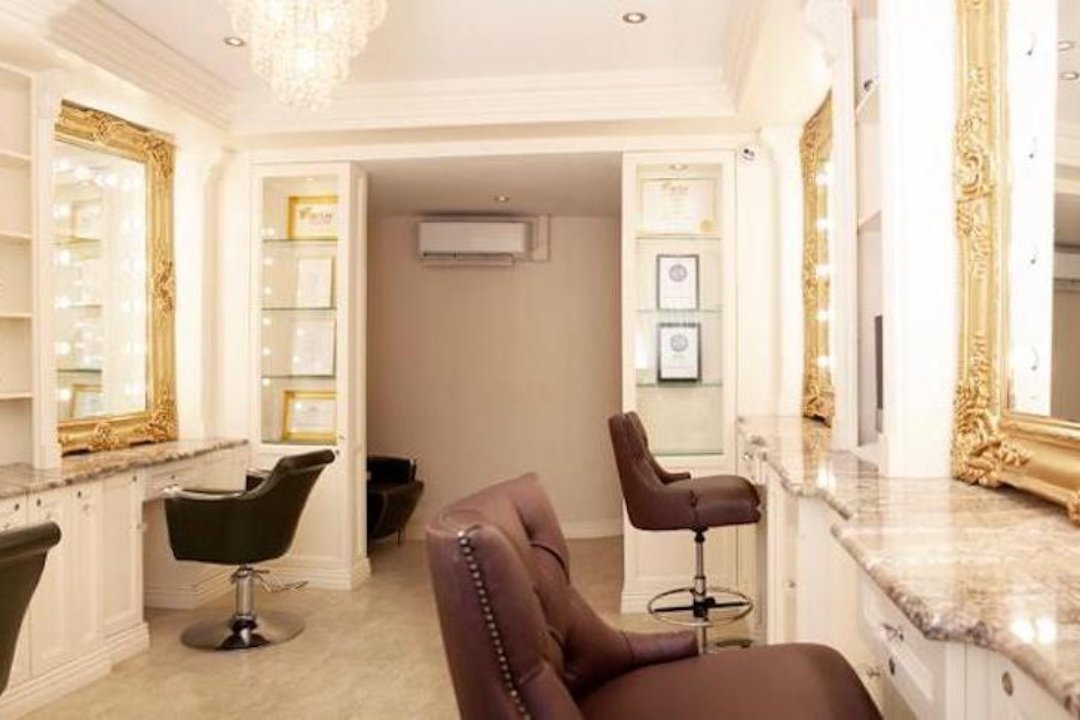 Shannon Elizabeth Hair, Windy Arbour, Dublin