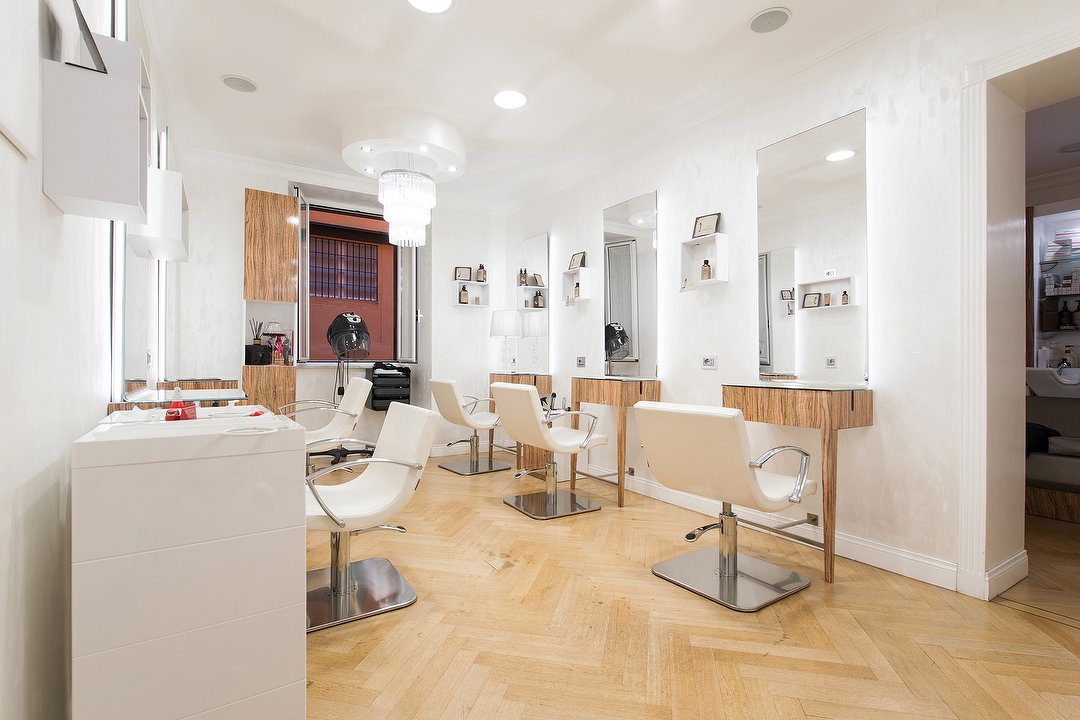 Maria Cristina Puccio Haircouture, Piazza di Spagna, Roma