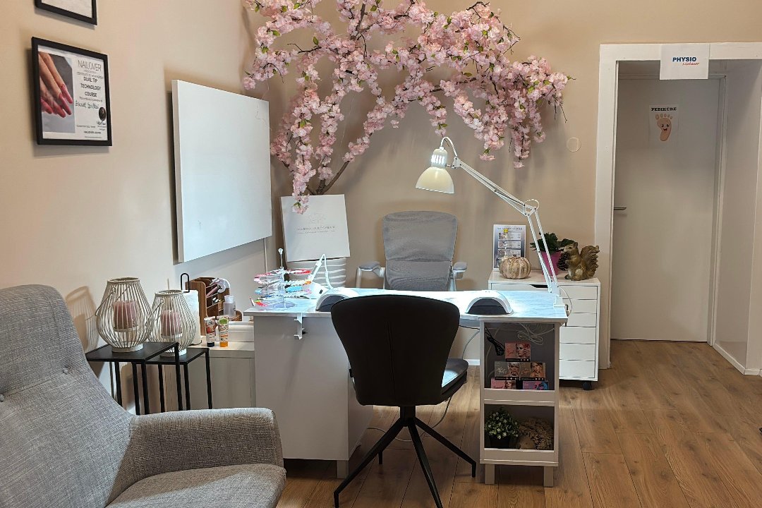 Szilvia Nails & Style, 9. Bezirk, Wien