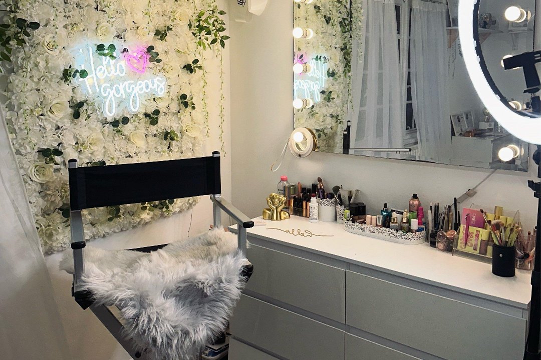 The Studio by Roxanne, Ham, London