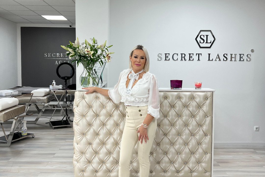 Secret Lashes Studio & Academy, Rathaus, Stuttgart