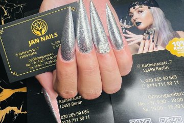 JAN Nails