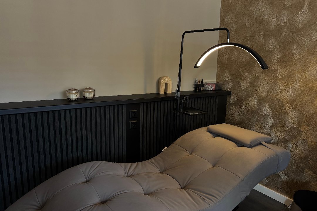 Noa’s lash and brow lounge , Capelle aan den IJssel, Zuid-Holland