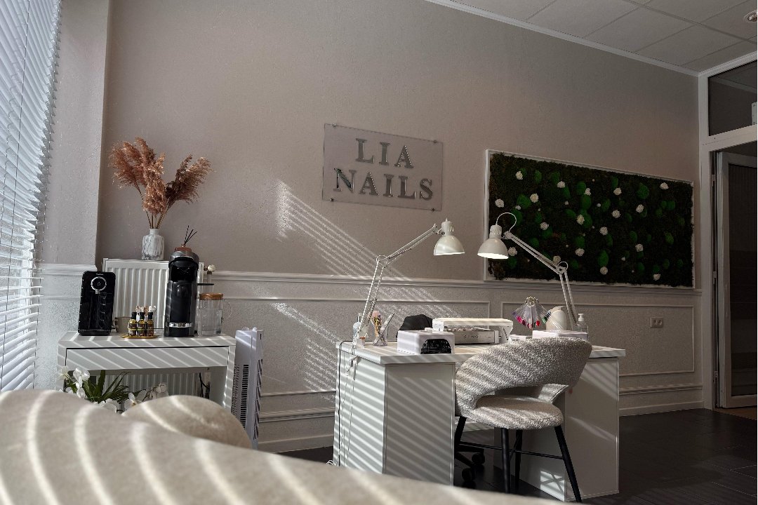 Lia nails, Georges Henri, Woluwe-Saint-Lambert