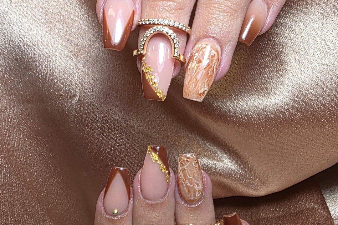 Divine Nails Studio, Alcorcón, Comunidad de Madrid