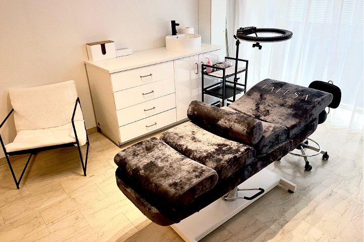 Falesa Beauty Studio - Sourcils & cils Trieste - Photo de galerie - OneBooking