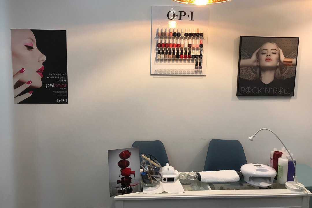 Miky Hair's, École Militaire, Paris