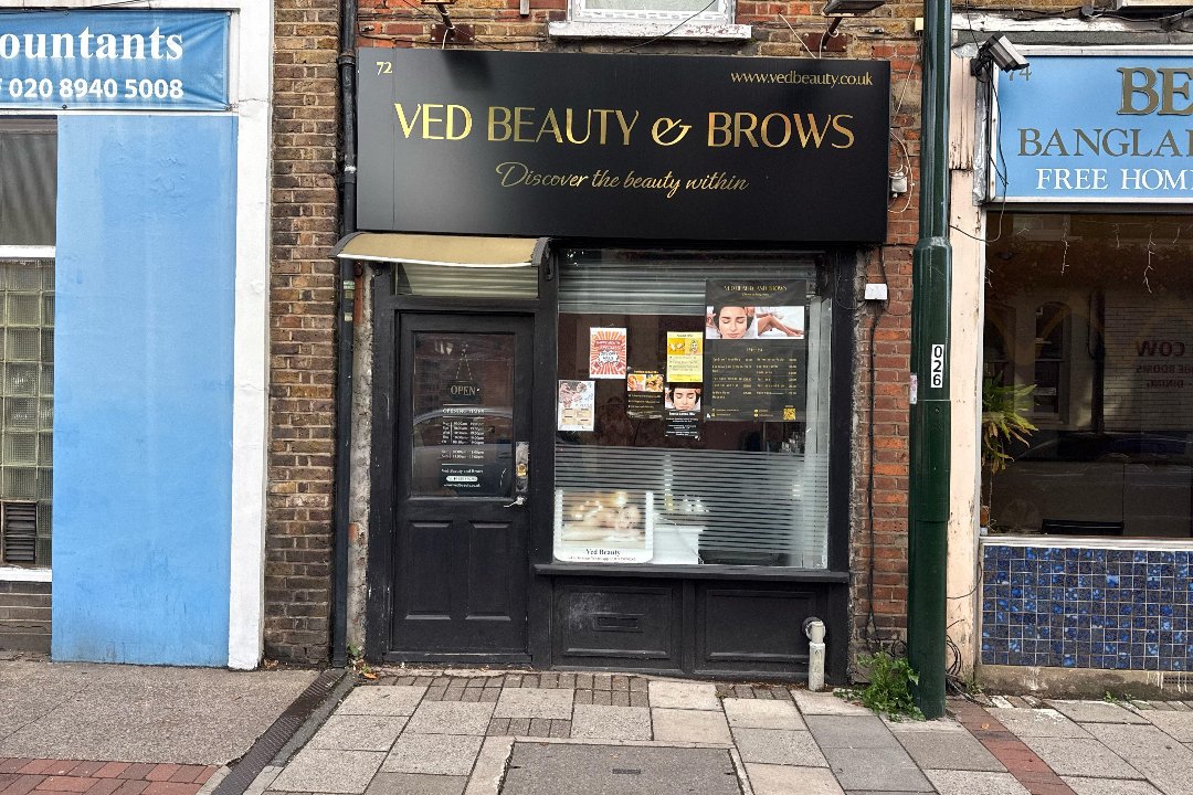 V-Nails, Richmond, London