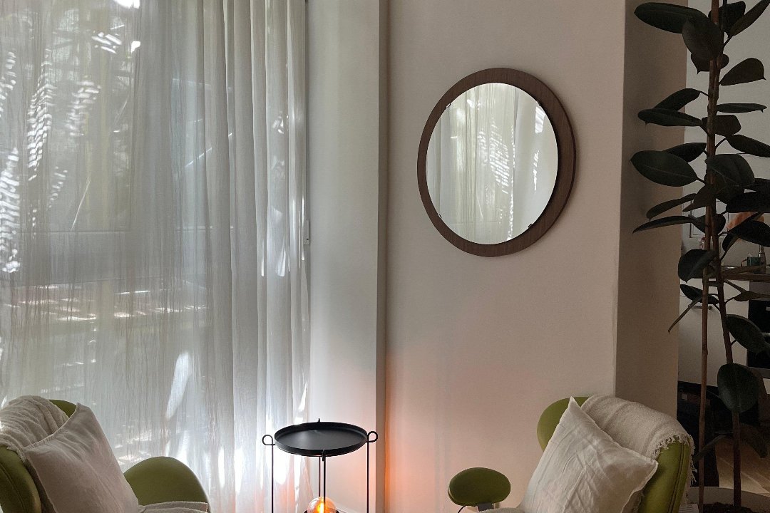 Ayurvedische Gesichtsmassage mit Mallika, Zionskirchplatz, Berlin
