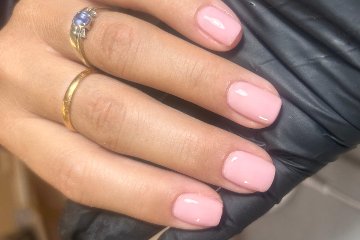 Shefford Manicurist