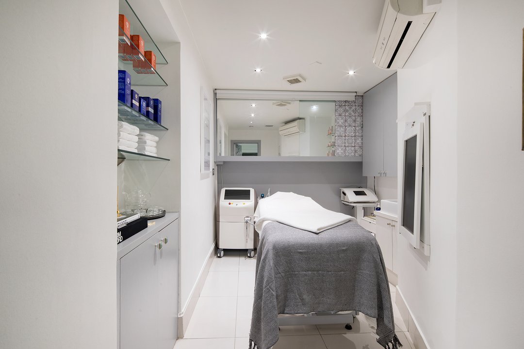HHSKiN, Mayfair, London