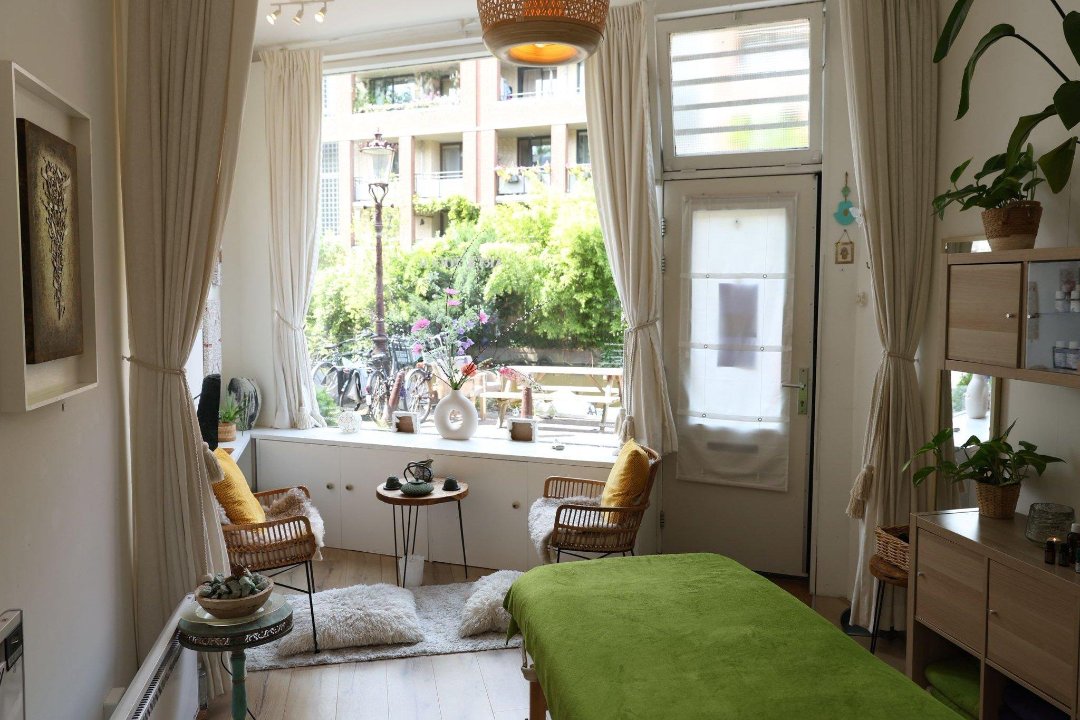 Orly Aroma,Massagetherapie en Voetreflextherapie, Amsterdam-West, Amsterdam