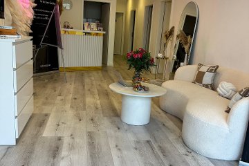 Oana Habib PMU bei Gina Beauty