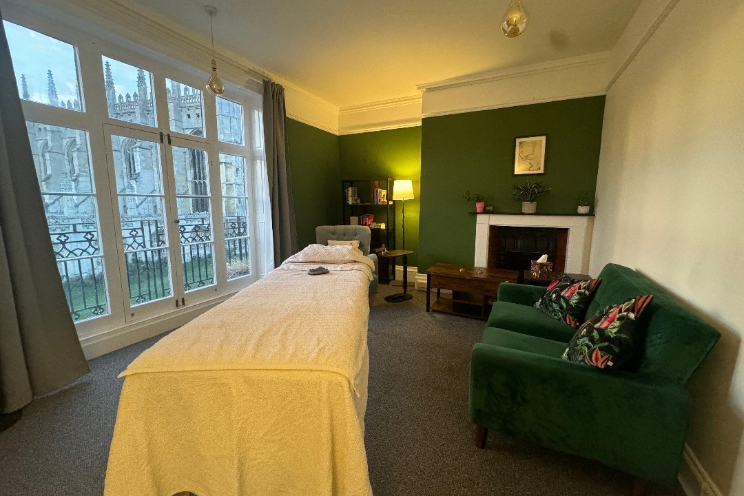 LUXSPA Massage & Qigong Cambridge, Cambridge