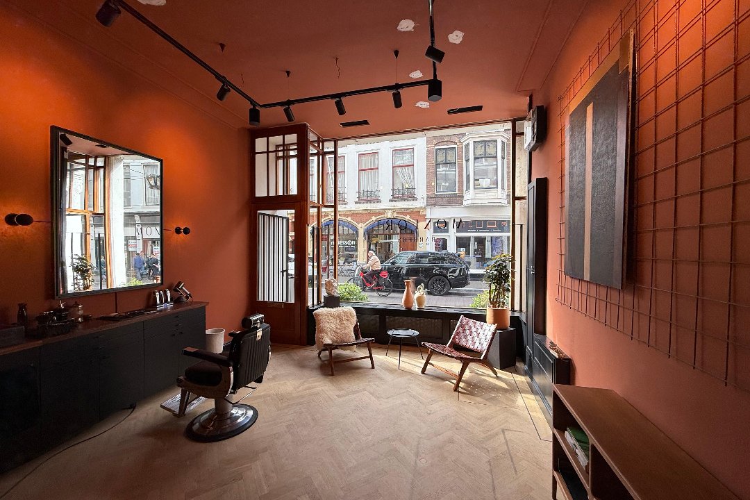 Monfort Barbers , Noordeinde, The Hague