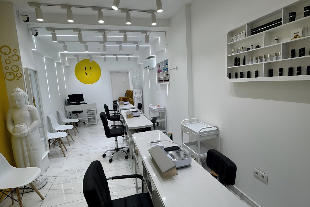 Uñas Málaga, Perchel Norte, Málaga