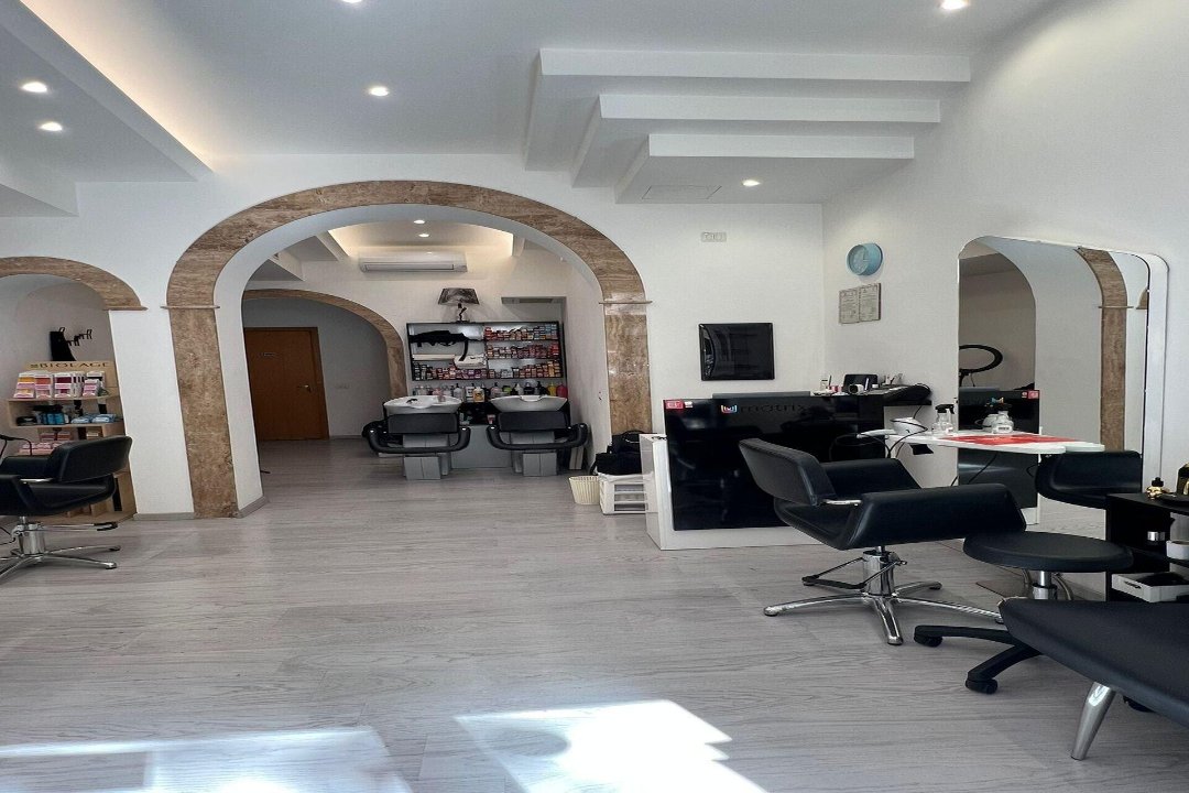 Blu Hair di Federica Casini, Zona Libia, Roma