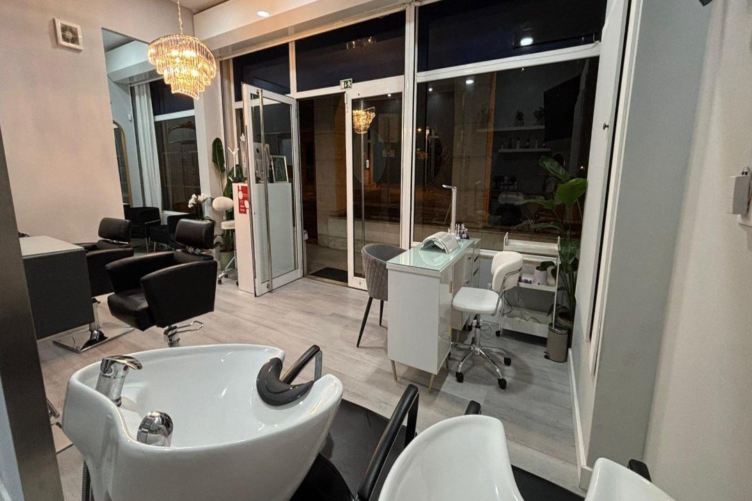 J&I Hair Studio, Campo Grande, Lisboa