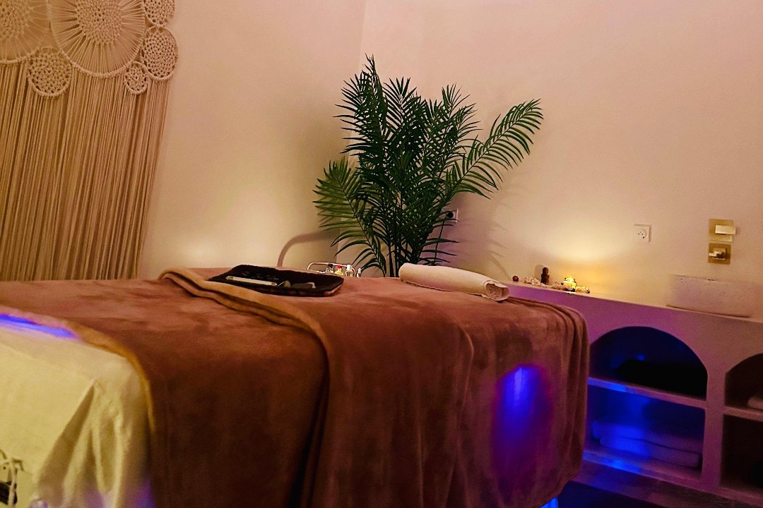 Hairdresser's coiffeur Privé, Agen, Nouvelle Aquitaine