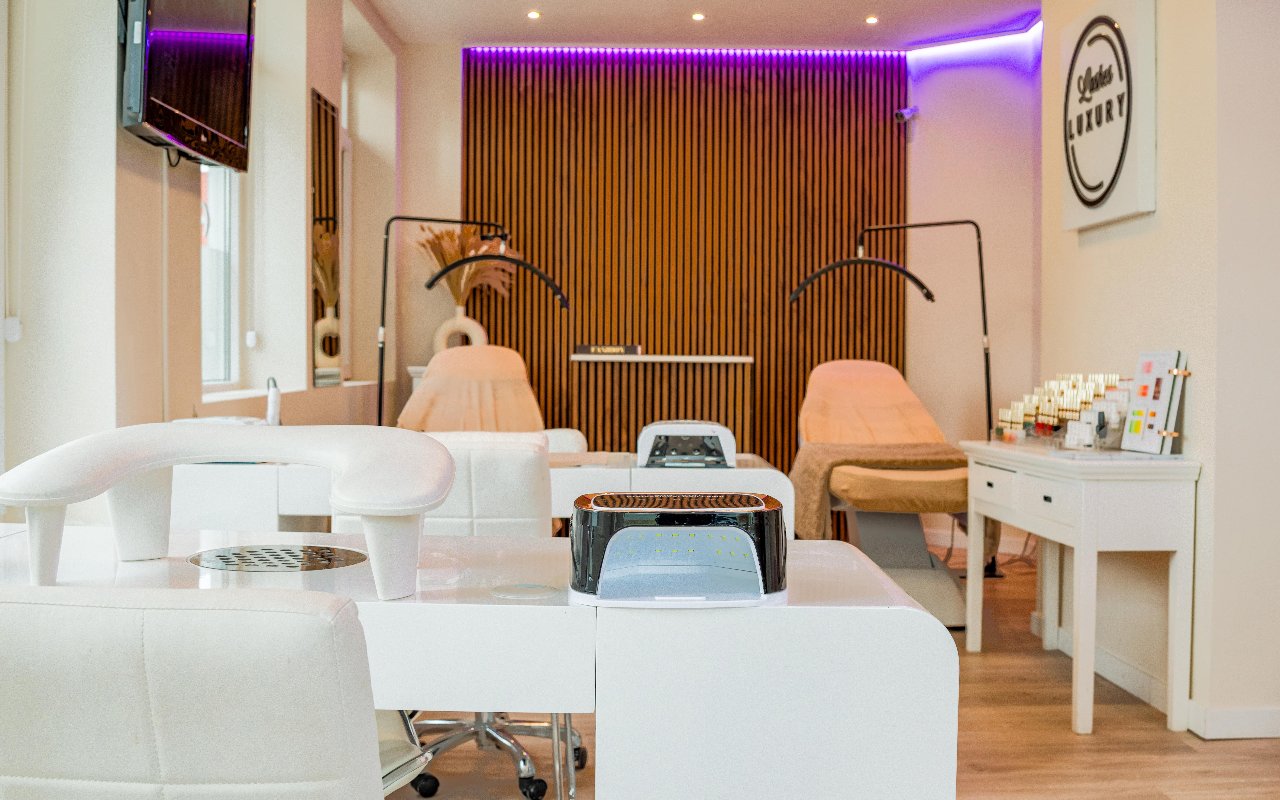 Interieur van Lashes Luxury in Schiedam