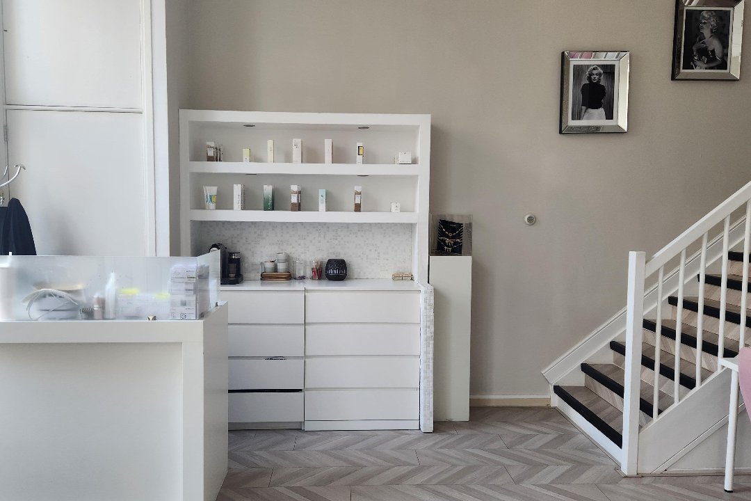 Velura pedicure, Bart Poesiatstraat, Amsterdam