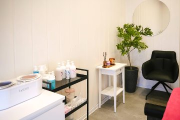 Simona Paul Depiliacija