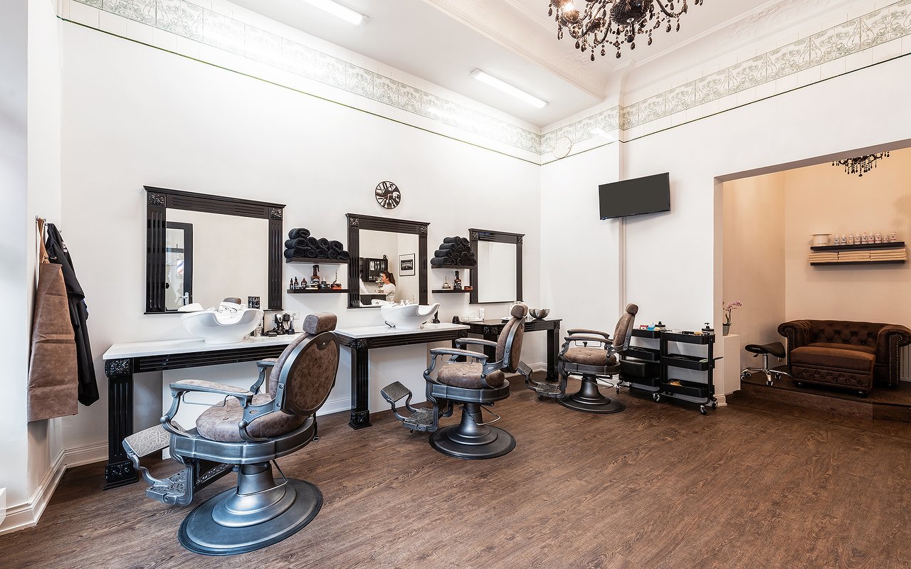 Friseure Und Friseursalons In Der Nahe Von Schulterblatt Hamburg Treatwell