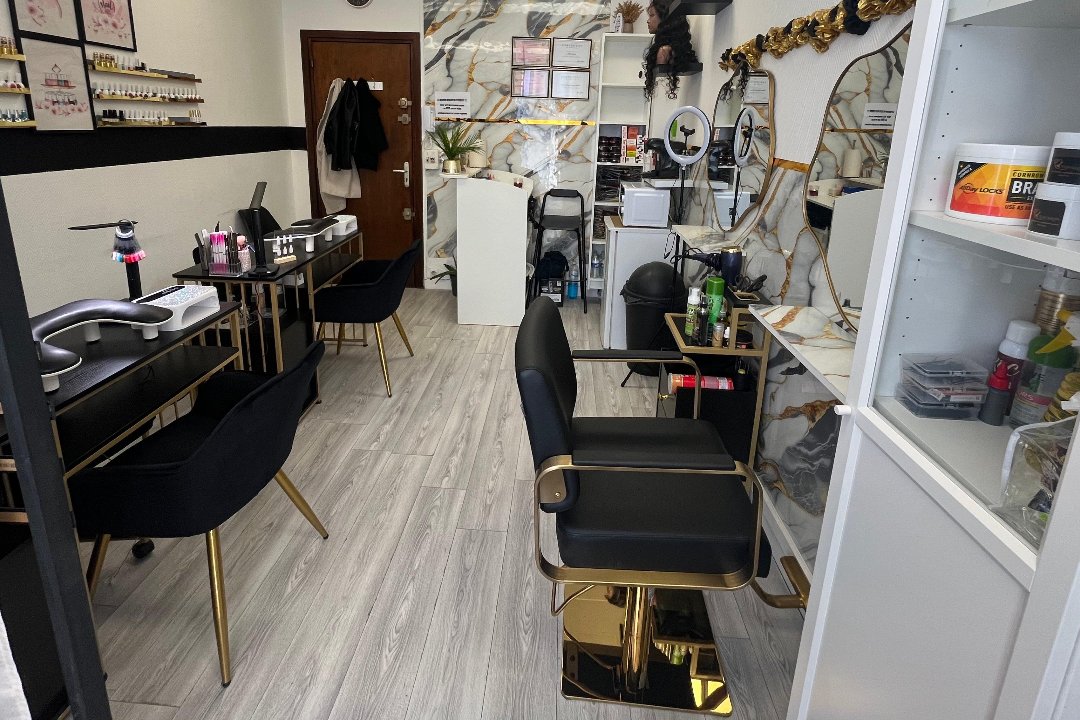 Good Vybes Beauty Bar, Garges-lès-Gonesse, Val-d'Oise