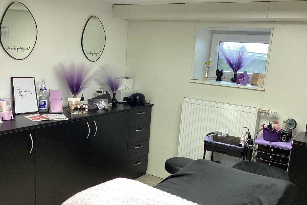 JR Lashes & Permanent Make -Up, Neuhof