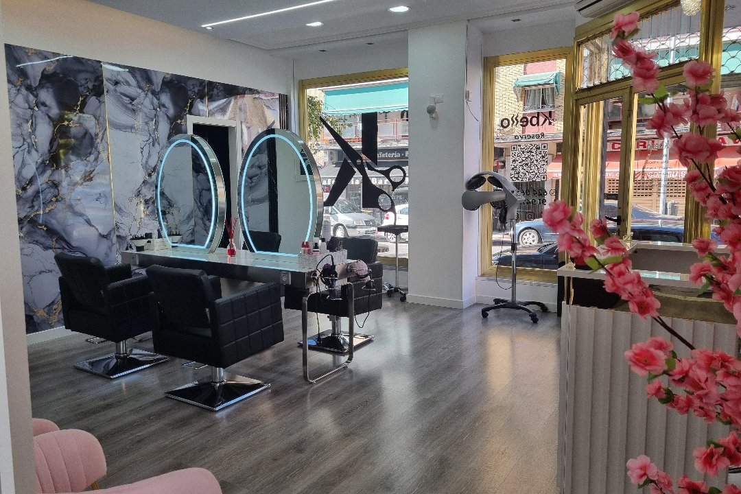 Kbello  Hair Studio, Parla, Comunidad de Madrid