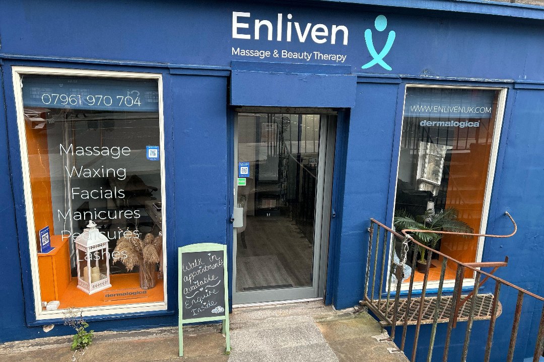 Nails by Dionne, Stockbridge, Edinburgh