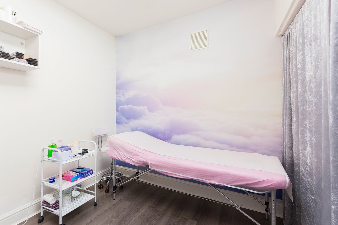 Lash It London, Holloway, London