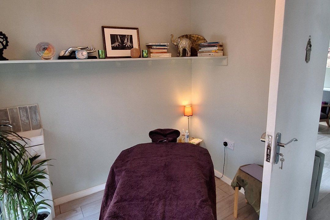 Recovery Routes Sports Massage, Toynbee Street, London