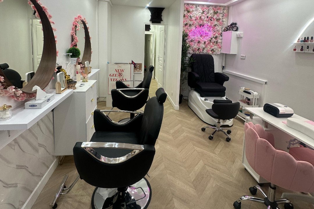 Arya Beauté, Rue de Vaugirard, Paris