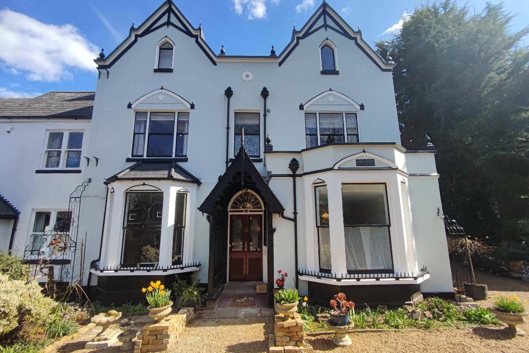 Dr Datler Sports Clinic, Shortlands, London