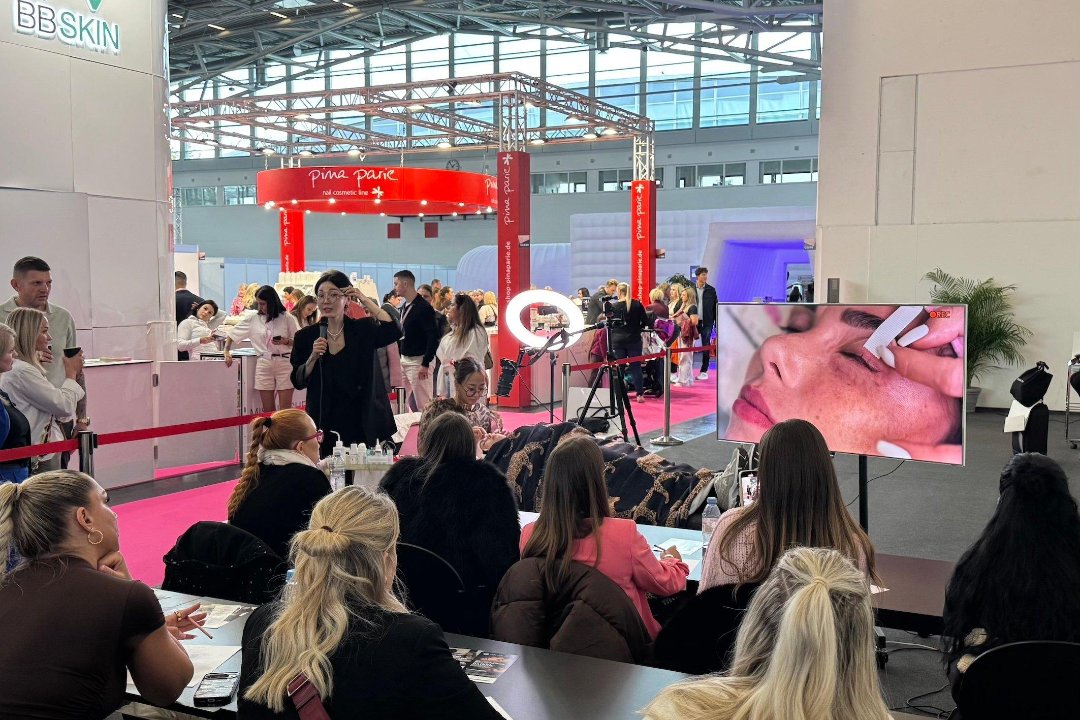 BK Lash & Glow (koreanisches Beautystudio), Hammerbrook, Hamburg