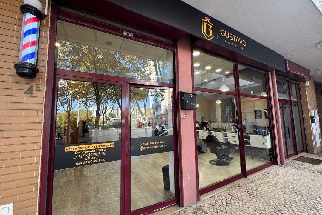 Gustavo Barber, Almada