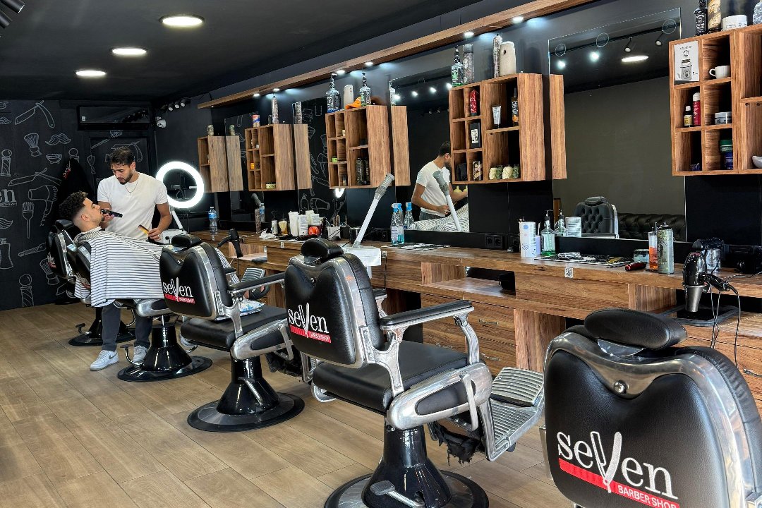 Seven Barbershop, Carrer de Rogent, Barcelona