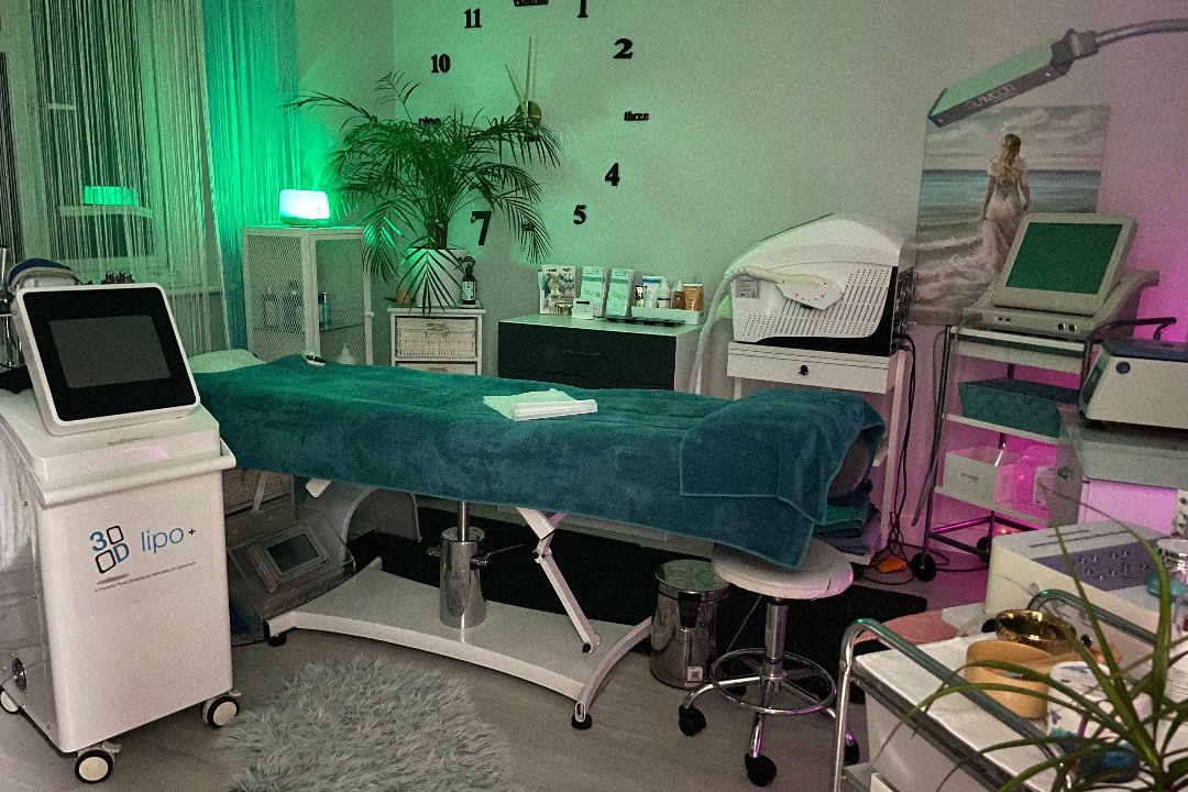 Cambridge Cosmetology Therapies By Eveline, Cambridge