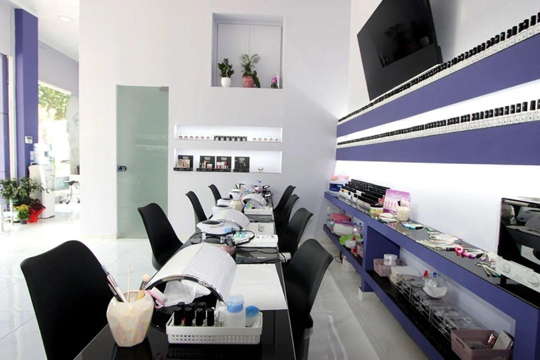 Nails 4 You Δραπετσώνα, Keratsini, Piraeus