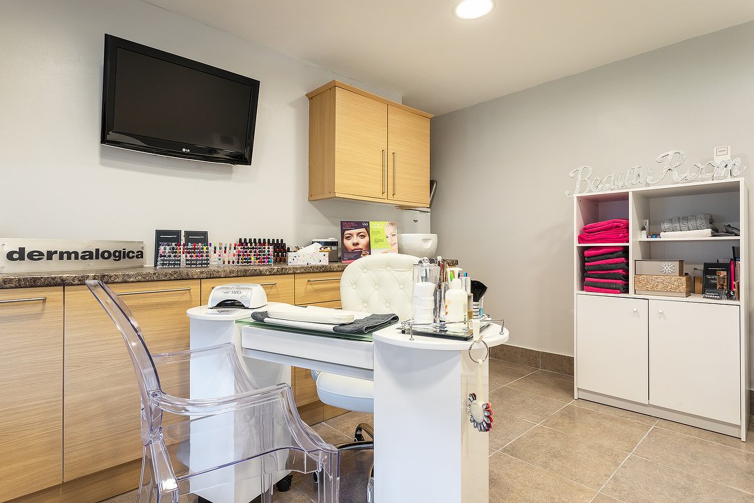 Mellz Beauty Room, Edmonton, London