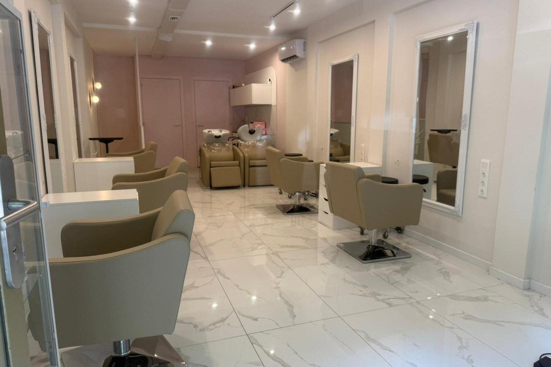 Akro Beauty, Passeig de Sant Joan, Barcelona