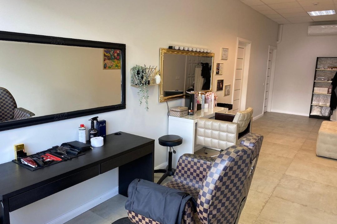 Brush & Scissors Barber, Vilnius