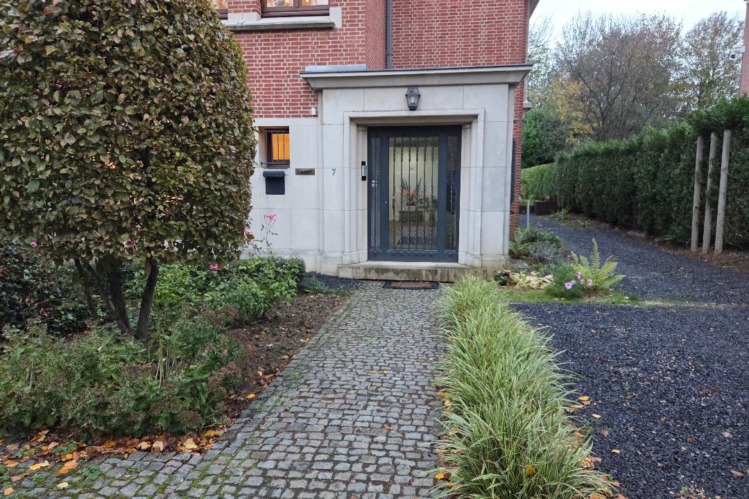 Barbara Réflexologie Plantaire, Louise, Brussels