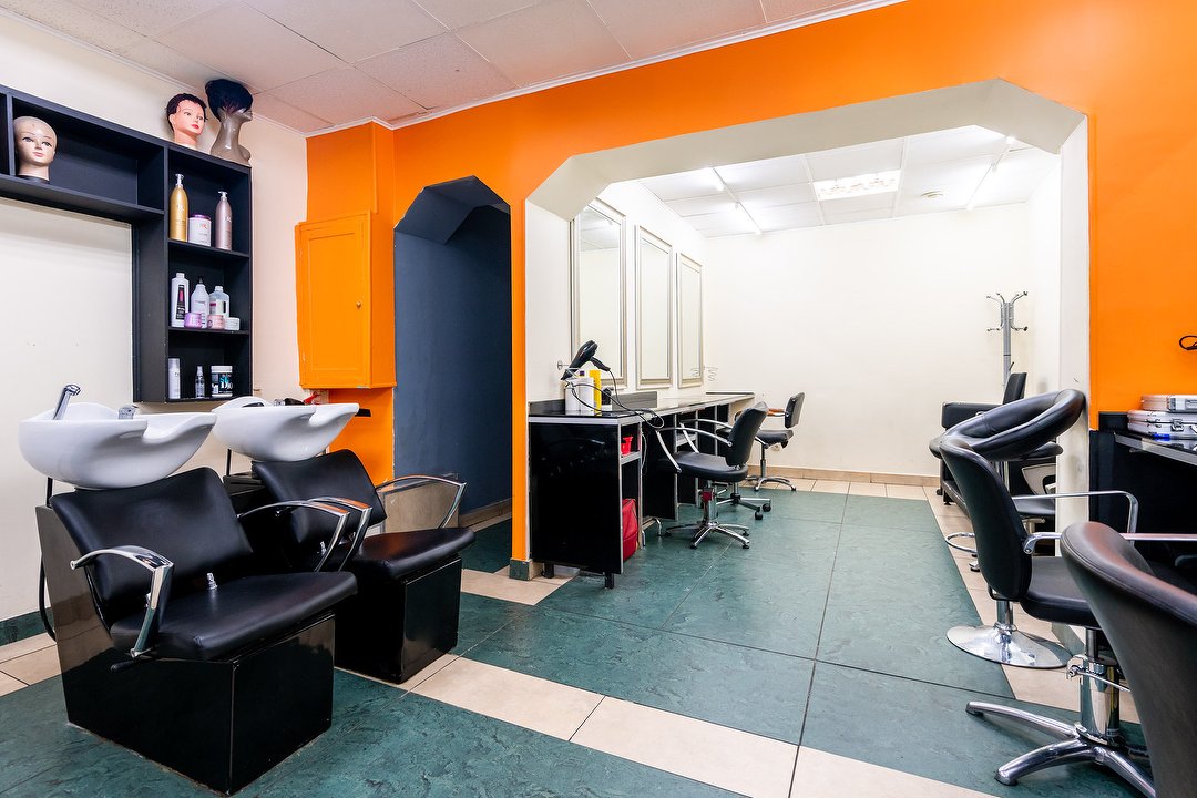 Vicky Hair, Métro Strasbourg-Saint-Denis, Paris